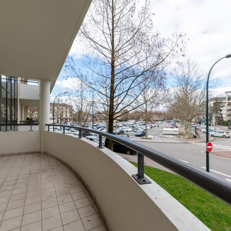 LEsperluette - 44 sqm apartment with garage & balcony in the city center - Apartment - 18