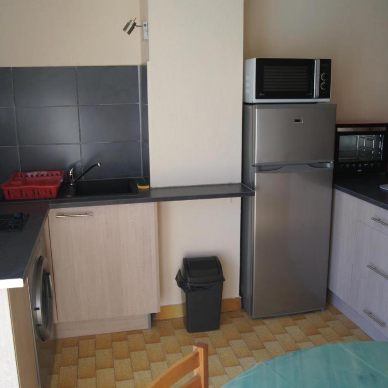 Lara 4 - T2 spacieux Parking - Près centre-port, île des Loisirs, plage Richelieu - Appartement 1 Chambre - 9