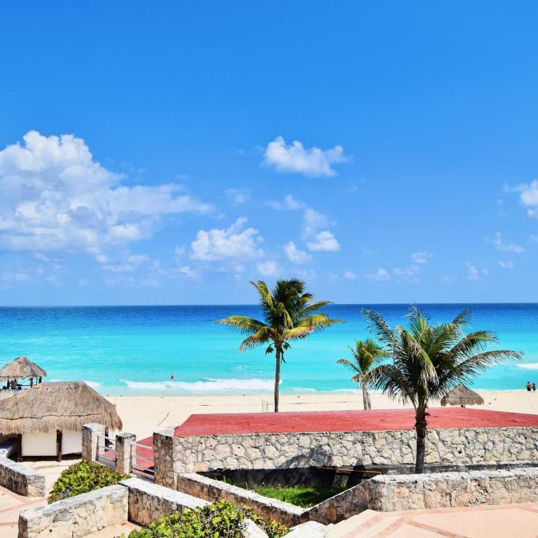 Solymar Condo Beach Resort by Casago - King Suite with Pool View - 30