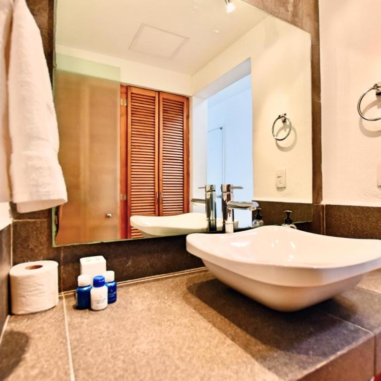 Solymar Condo Beach Resort by Casago - King Suite with Pool View - 7