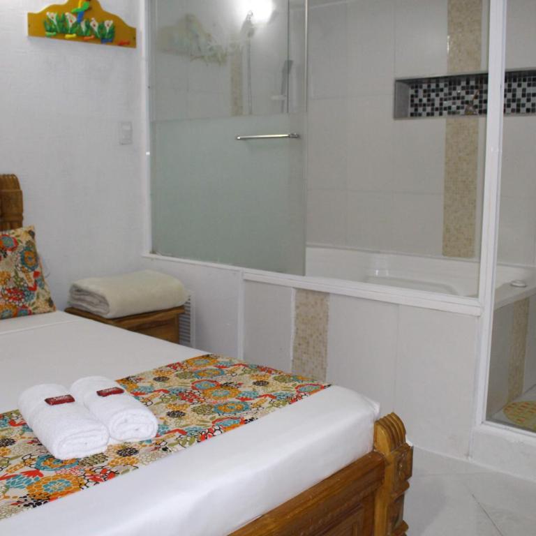 Hotel Las Guacamayas Guatapé - Habitación Doble Deluxe con bañera - 14