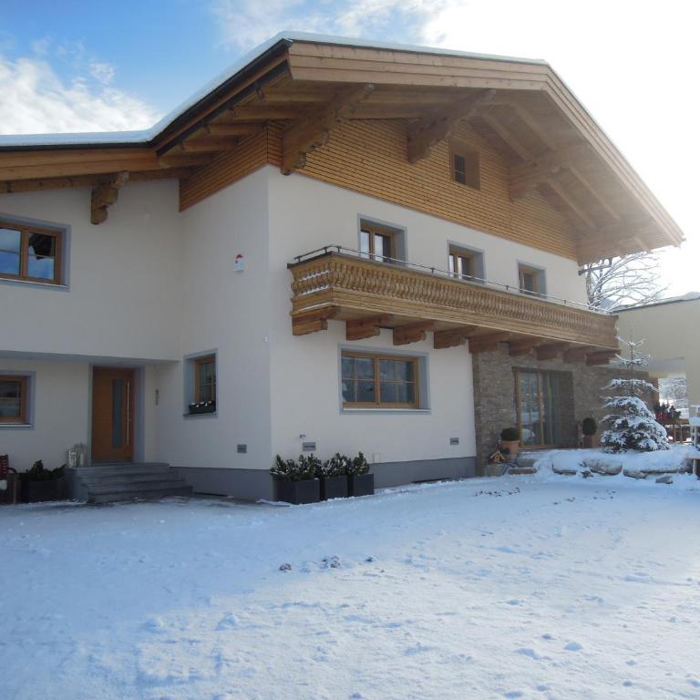 Alpine Active Weitgasser - Apartment mit 2 Schlafzimmern, 2 Badezimmern und Balkon - 7