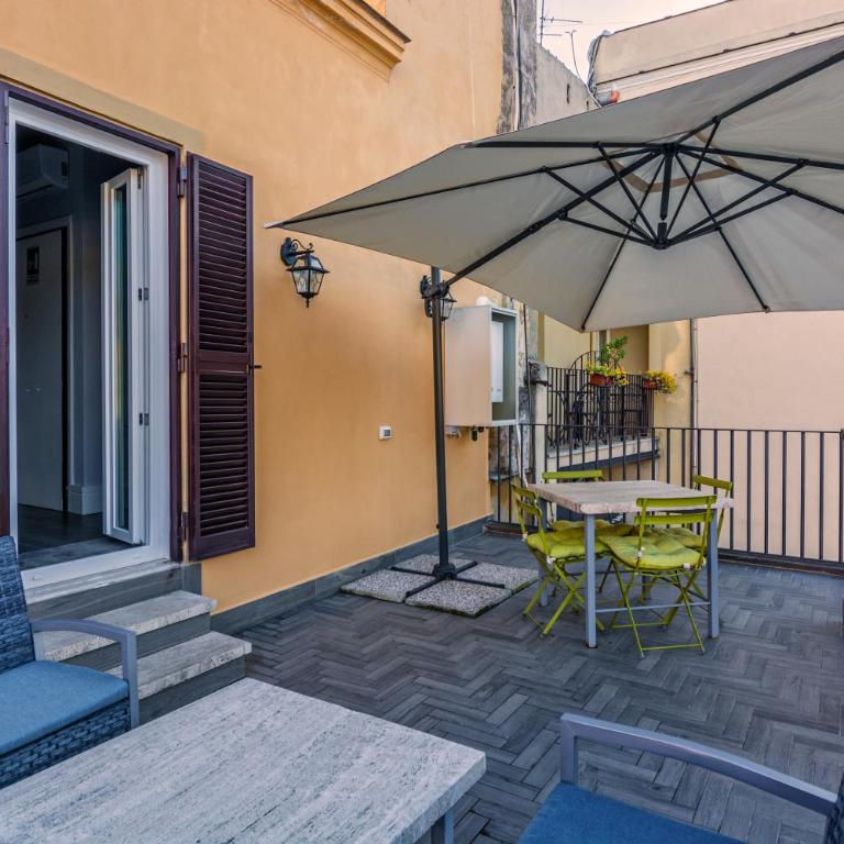 President Gardens - Camera Familiare con Balcone - 5