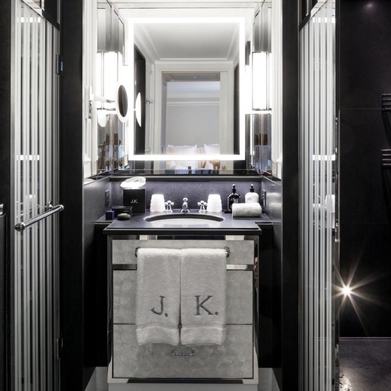 J.K. Place Paris - Chambre Double Standard - 2