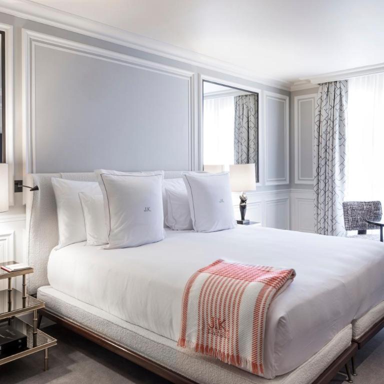 J.K. Place Paris - Chambre Deluxe Double ou Lits Jumeaux - 1