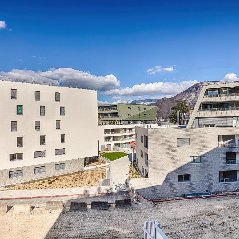 Appart L'avant Scene Tresums - Appartement - Vue sur Lac - 42