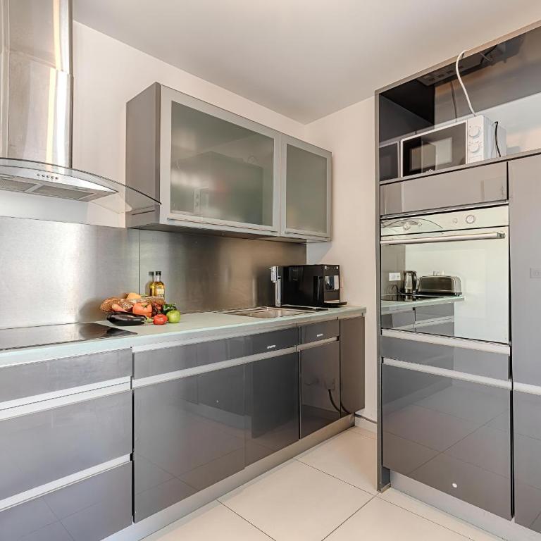 Appart L'avant Scene Tresums - Appartement - Vue sur Lac - 44