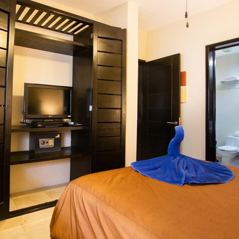 El Faro 301 Coral - Two-Bedroom Apartment - 13