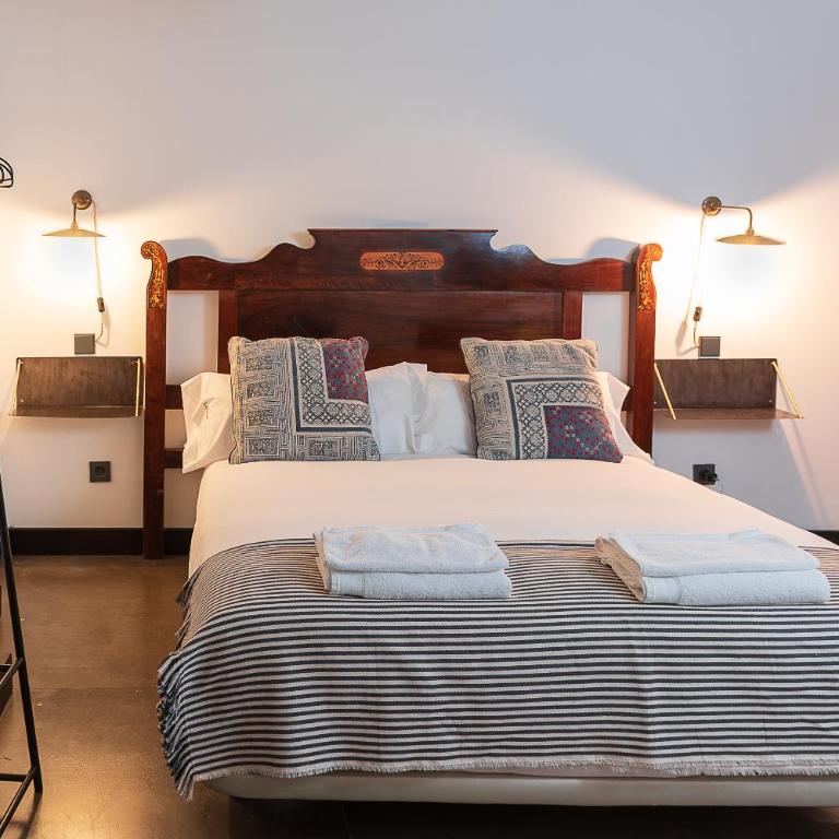 LaNave - Double Room with Private Bathroom - 3