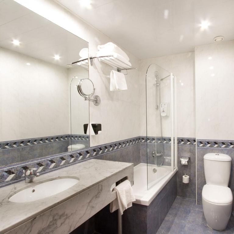 Garbi Millenni - Double or Twin Room - 7