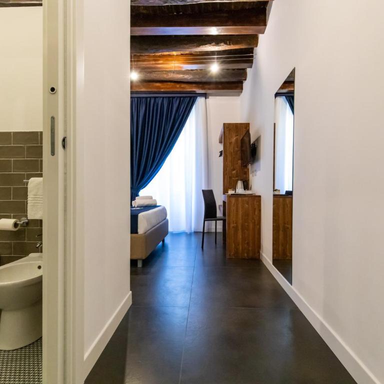 Santa Chiara Inn - Deluxe Double Room - 24