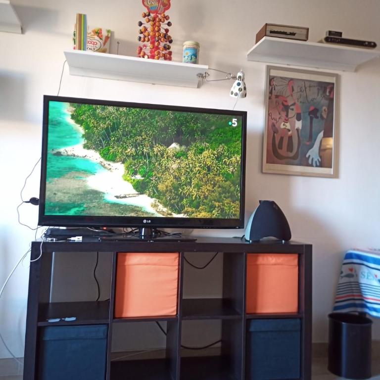 Grand F2 60mq centre Antibes, proche plages, commerces, 2 balcons, parking, train, bus, deco vintage, pet friendly - Appartement avec Balcon - 31