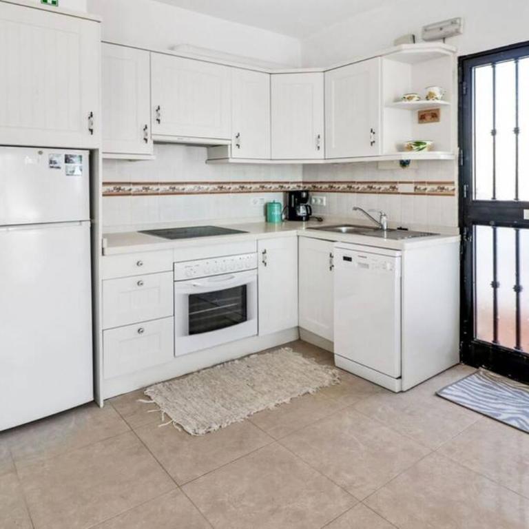 Capistrano Village B, 1 bedroom + free wi-fi - Apartamento de 1 dormitorio - 4
