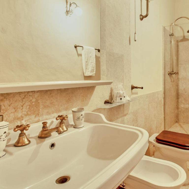 Palazzo Nobile di San Donato - Historic Experience - Suite Deluxe - 1