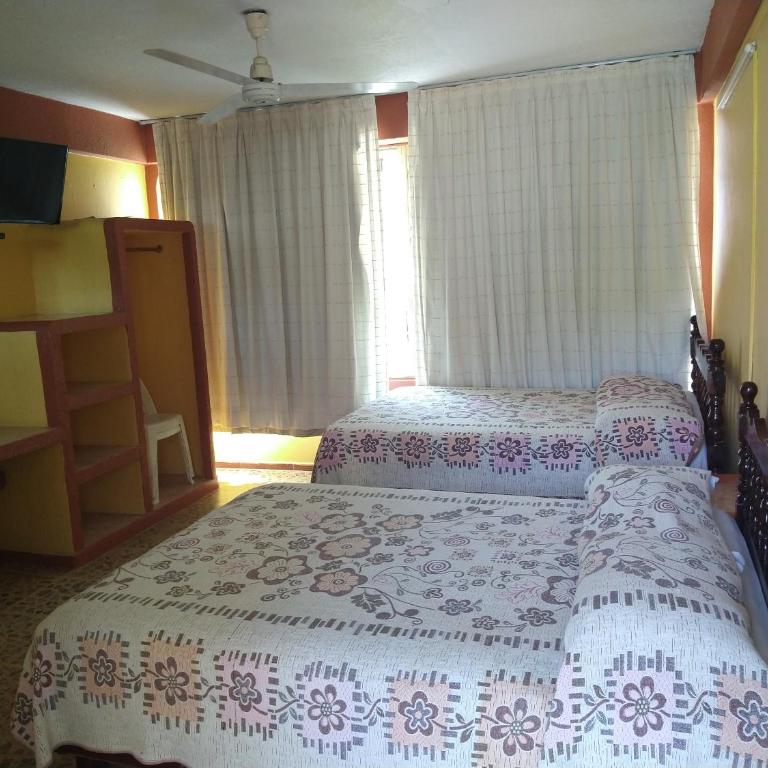 Hotel Olimar - Habitación Doble Estándar con 2 camas dobles - 14