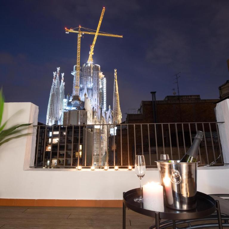 LucasLand Apartments Barcelona - Apartamento Ático - 7