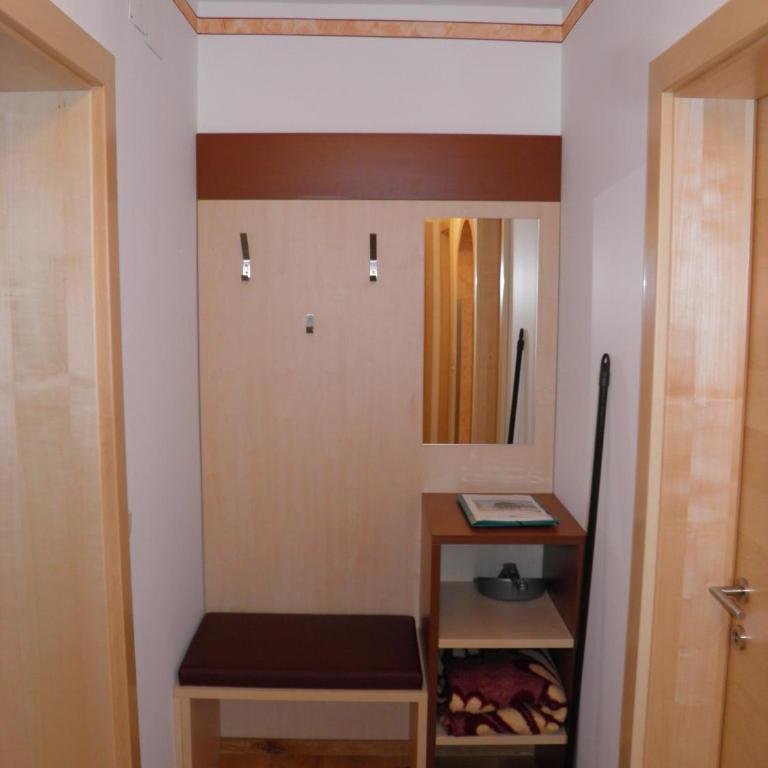 Ulnhof - Apartment mit 2 Schlafzimmern und Balkon - 10