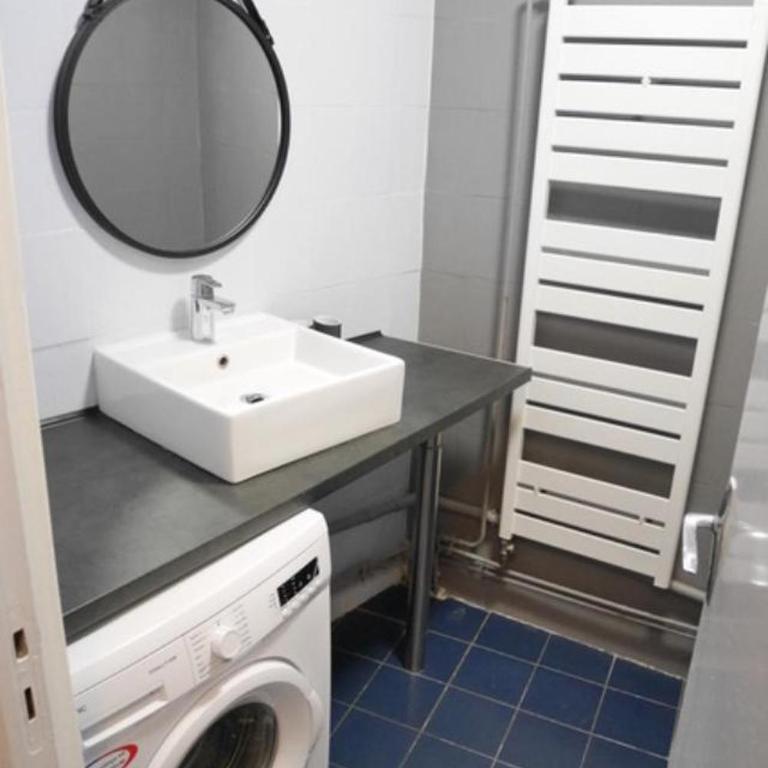 Hyper Centre LILLE appt. 6 personnes confortable pour famille ou amis - One-Bedroom Apartment - 3