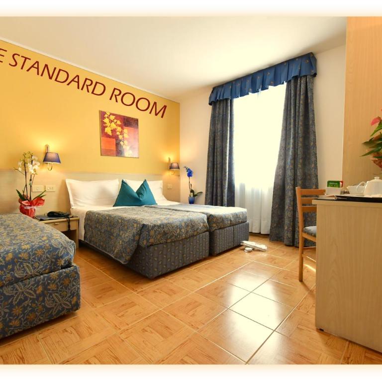 Hotel Beau Sejour - Camera Tripla - 10