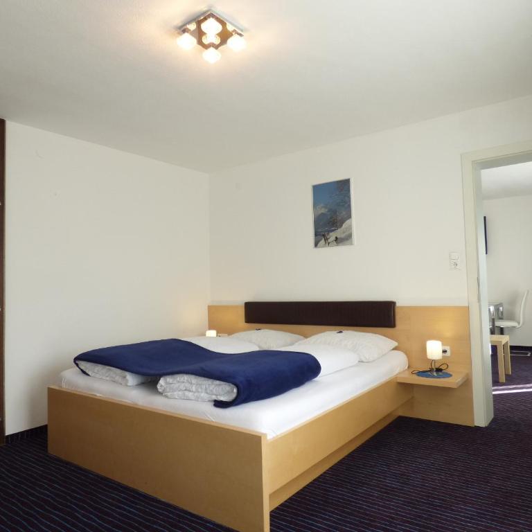 Panoramahotel - Familiensuite mit Balkon (2 Erwachsene + 2 Kinder) - 5
