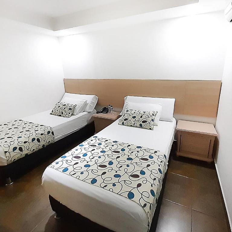 Hotel Plaza 43 - Twin Room - 1