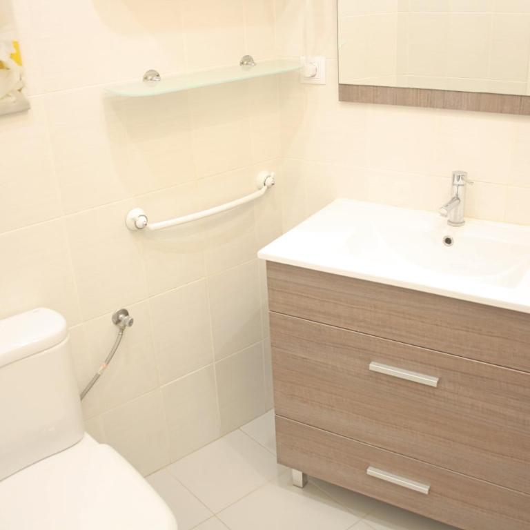 Sol Daurat seafront apartment - Two-Bedroom Apartment - 17