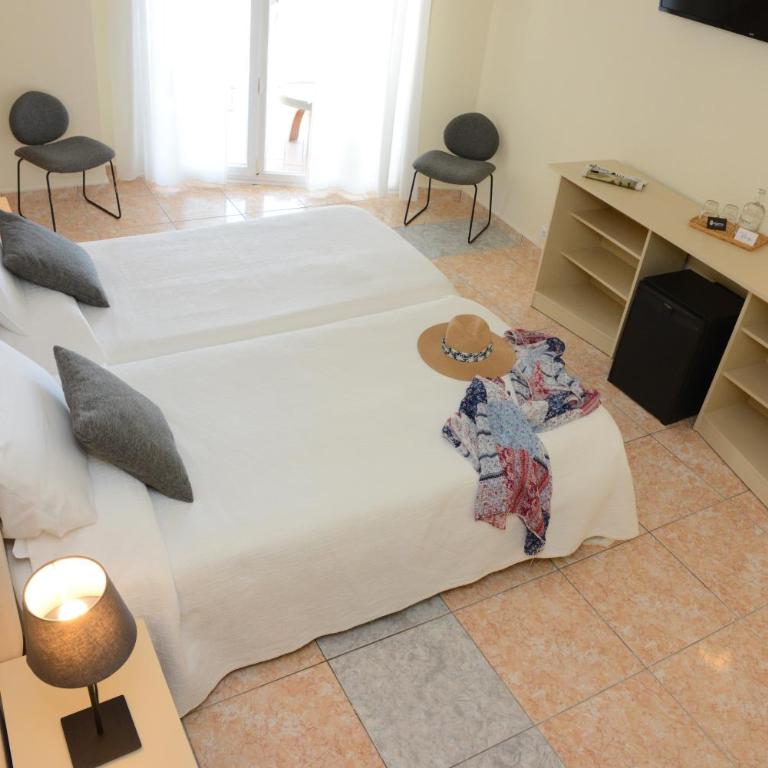 Rallye Hotel - Habitación Doble Grande - 4