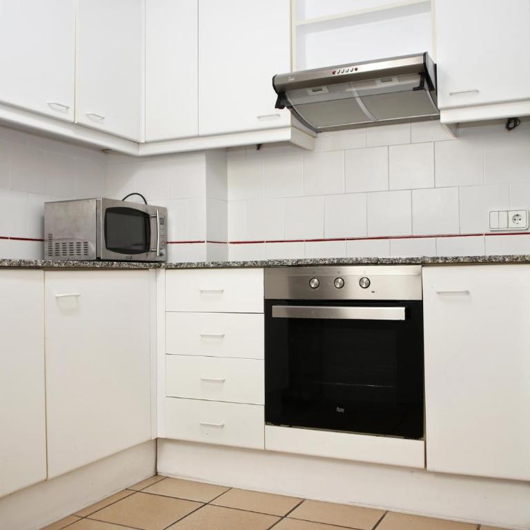 AT038 Vistas de la playa, primera línea con piscina - Apartamento de 3 dormitorios - 10