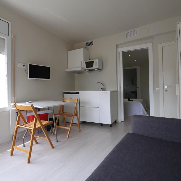 Estudis Laura - Apartamento Estándar - 6