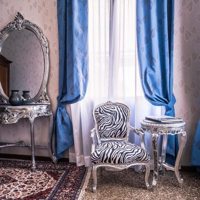 Ca' Lavezzera - Camera Matrimoniale/Doppia con Letti Singoli con Vista Canale - 9