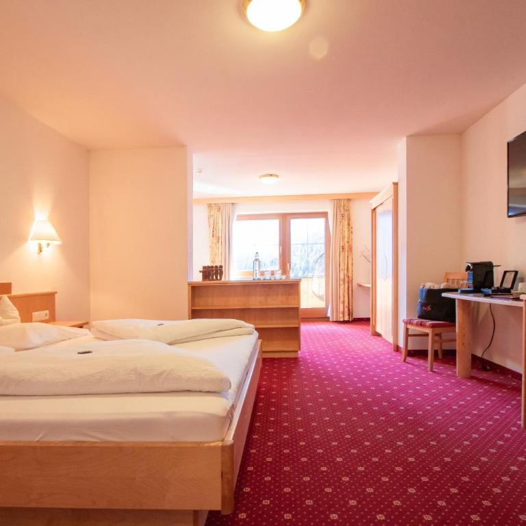 Superior Hotel Persal - Comfort-Suite mit Balkon und Bergblick - 10