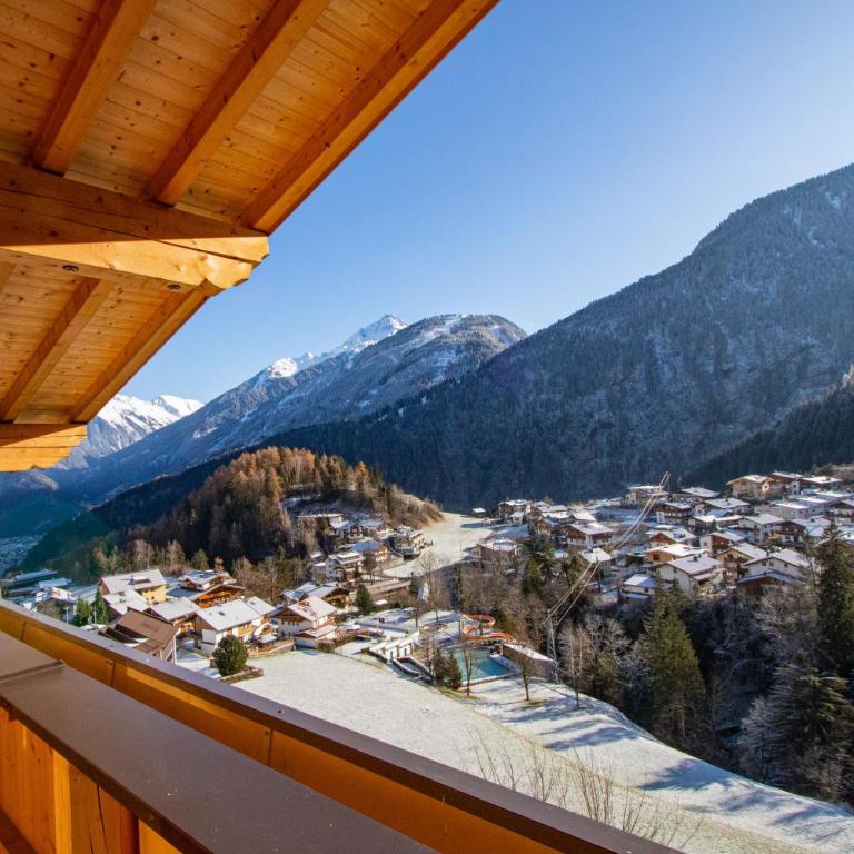 Superior Hotel Persal - Comfort Doppelzimmer mit Balkon und Bergblick - 8