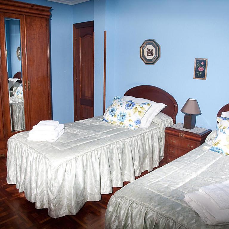 DUPLEX LLANES CENTRO-PLAYA, tranquilo y con garaje - Apartment - Split Level - 2