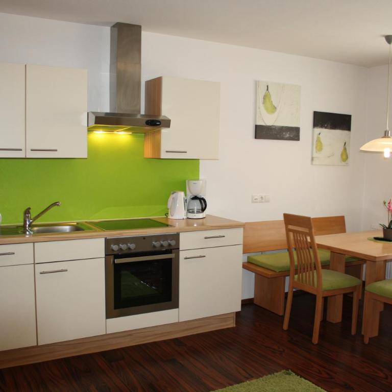 Alpenjuwel Appartements - Apartment mit 2 Schlafzimmern und Balkon - 6
