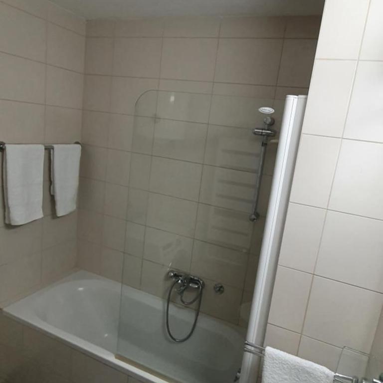 Royal apartment Belvill - Two-Bedroom Apartment - 35