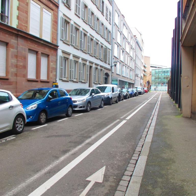 CityCosy Strasbourg - Modern Family Deserte - Two-Bedroom Apartment - 24