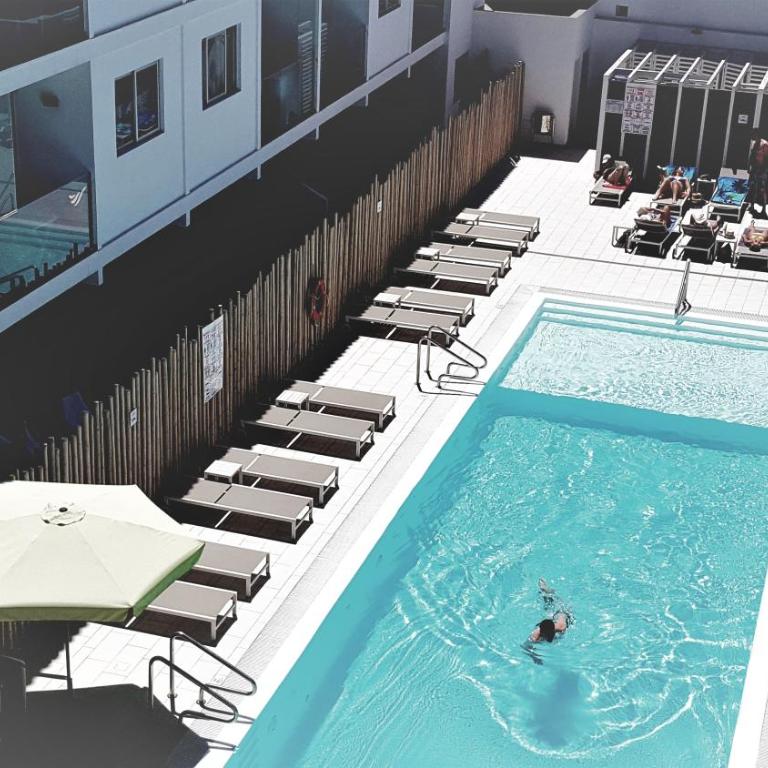 COZY & confortable Junior Suite by Bristo Sunset # GOOD WIFI, terrace and POOL - Apartamento con balcón - 35