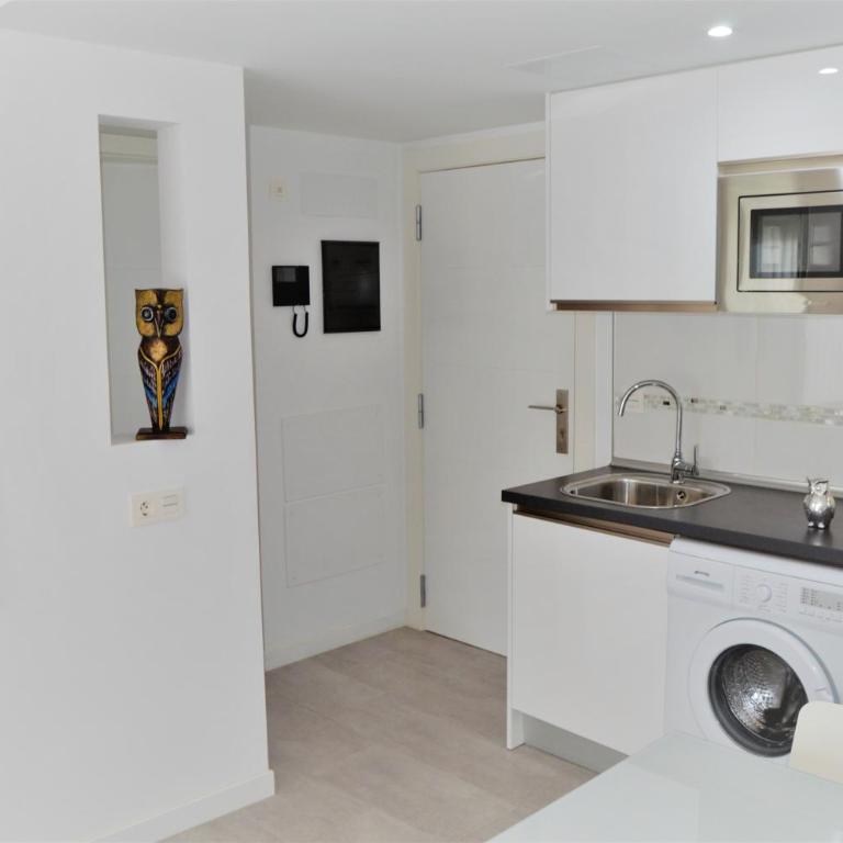 COZY & confortable Junior Suite by Bristo Sunset # GOOD WIFI, terrace and POOL - Apartamento con balcón - 36