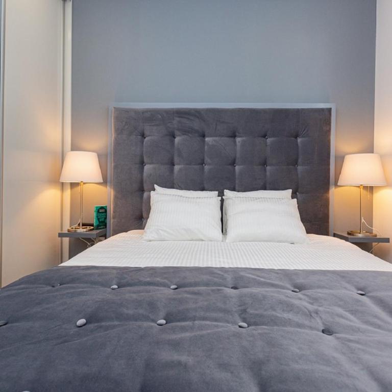 Grand view - One-Bedroom Apartment - 3