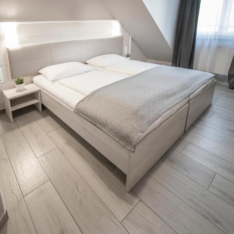 ARABEST Aparthotel & Boardinghouse - Suite 3 Chambres - 5