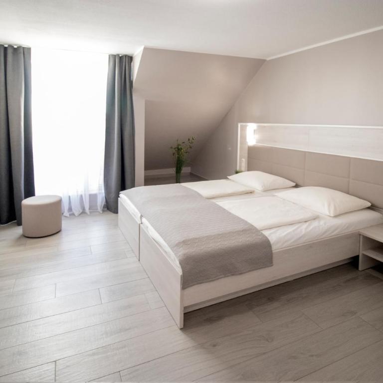 ARABEST Aparthotel & Boardinghouse - Suite 3 Chambres - 3