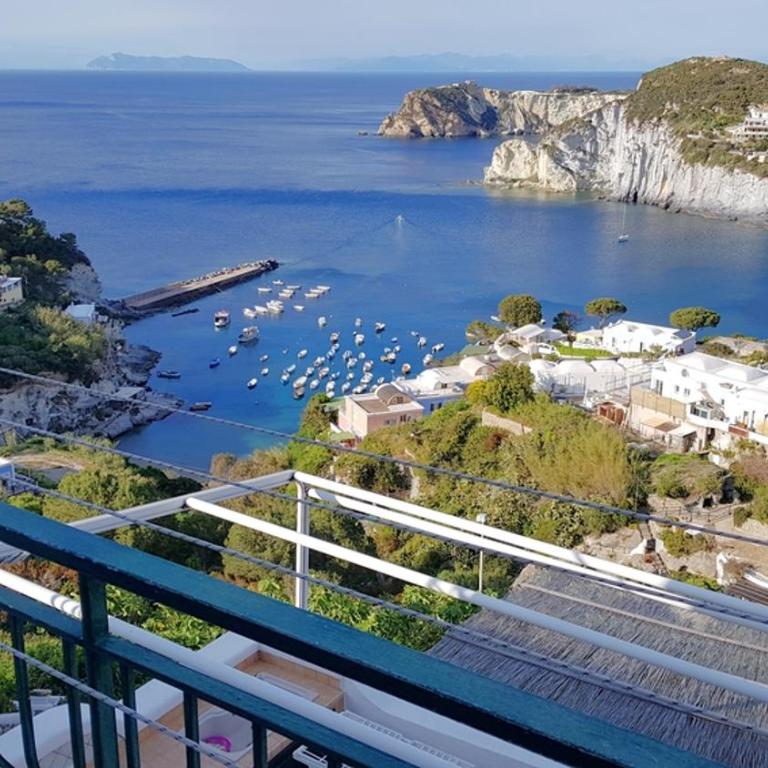 Maridea - La Terrazza - Appartamento con 3 Camere da Letto, Terrazza e Vista Mare - 9