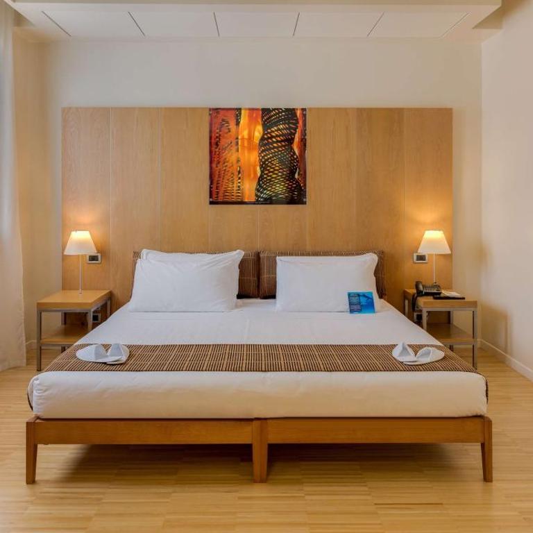 Best Western Plus Hotel Bologna - Junior Suite - 11
