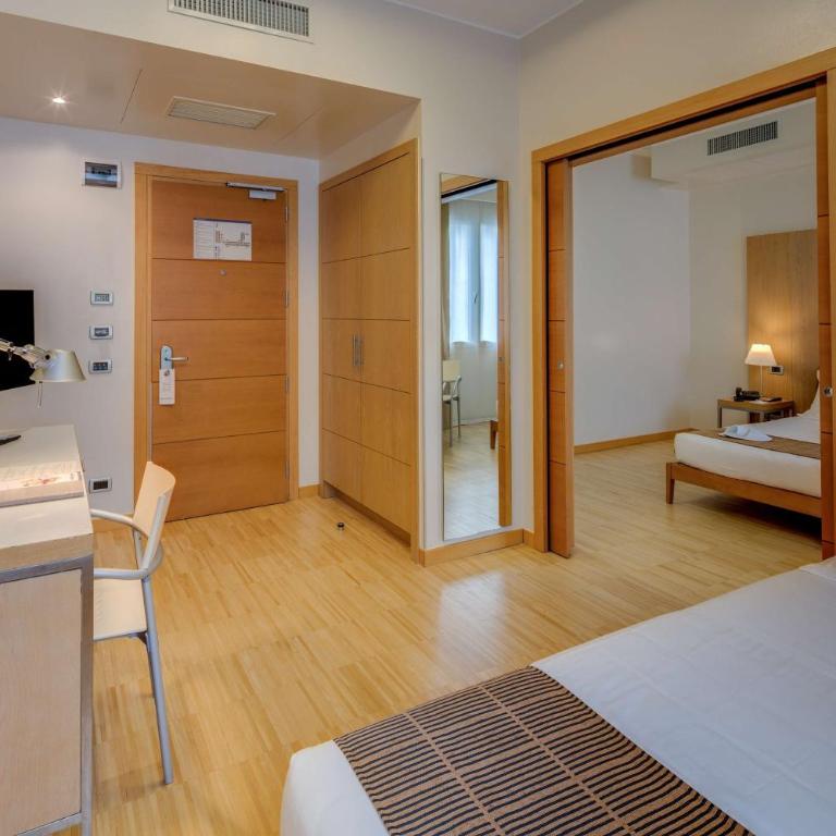 Best Western Plus Hotel Bologna - Camera Queen Classic con Letto Singolo - 13