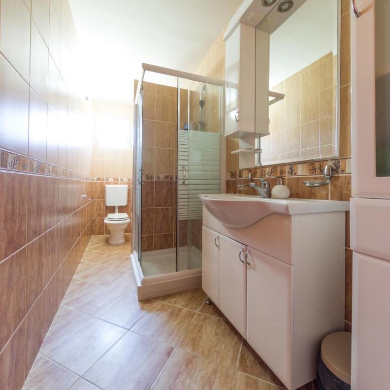 Apartments Pelle - Two-Bedroom Apartment - 7