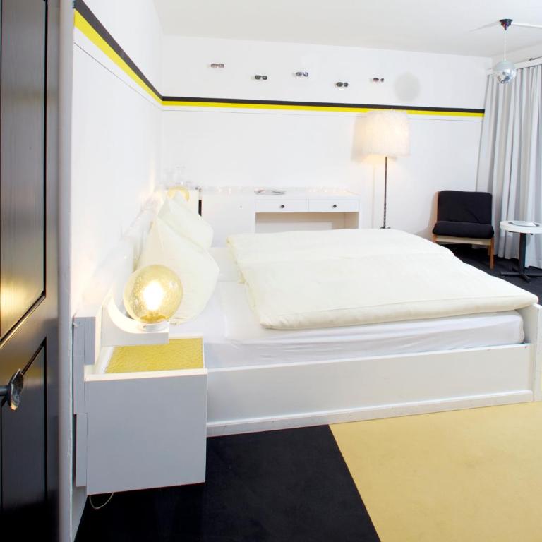 Arena Lodge - Doppelzimmer mit Balkon - 23