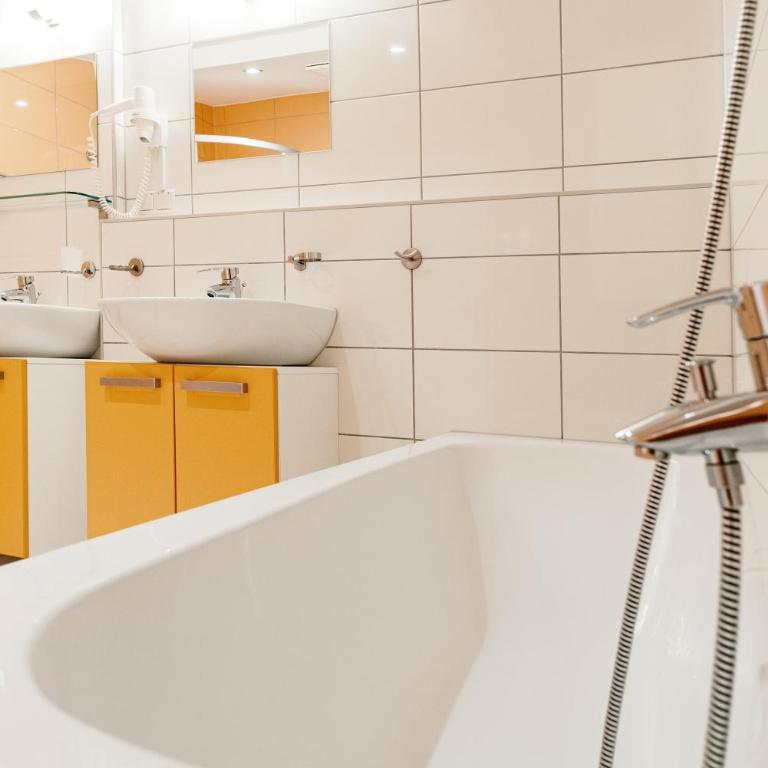 BookNassfeld - Apartment mit 2 Schlafzimmern und Zustellbett - 7