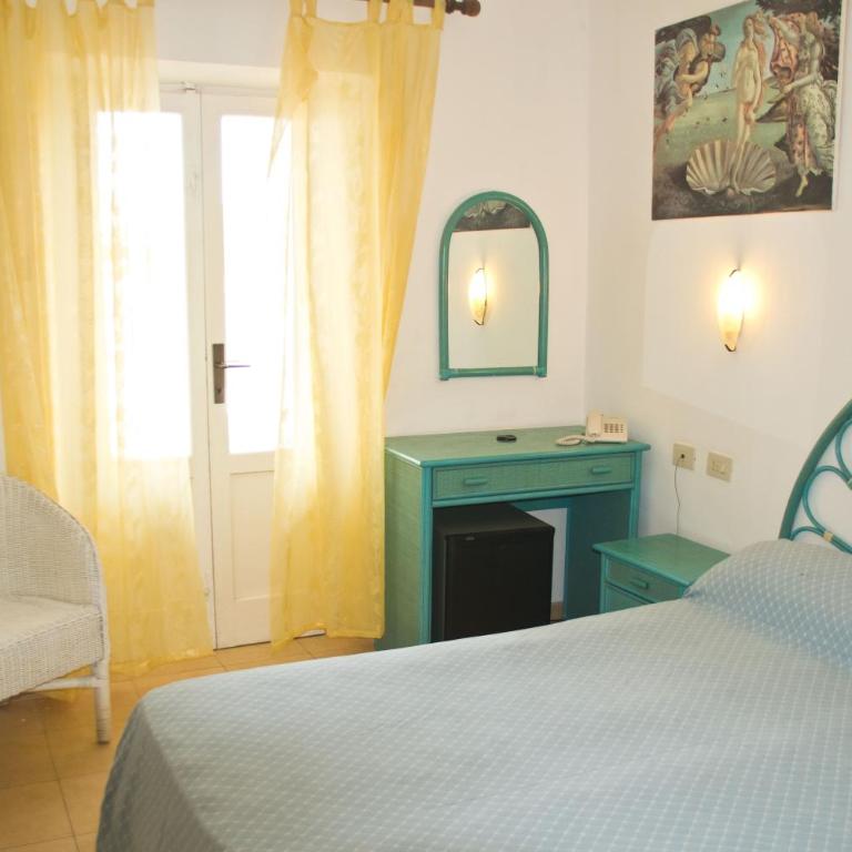 Hotel Scoglio Bianco - Camera Familiare - 2