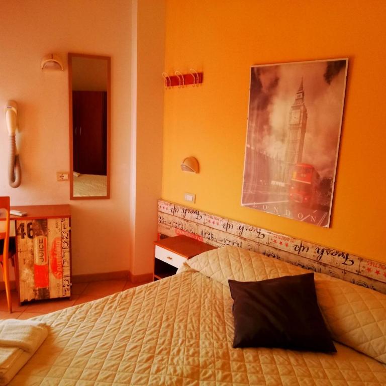 Hotel Galles Rimini - Camera Tripla (2 Adulti + 1 Bambino) - 2