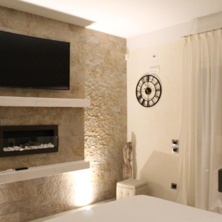 Villa Martina Luxury Rooms - Camera Matrimoniale con Balcone - 10